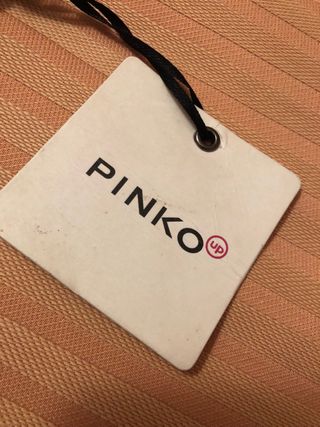 Borsetta Pinko nera con borchie