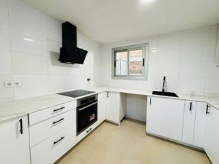 Dúplex a Salt de 3 habitacions, 2 banys i terrassa