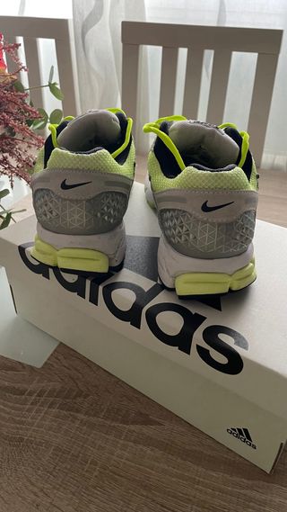 Nike Vomero 5 talla 40,5