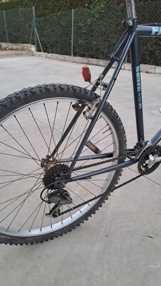 Bicicleta de adulto Falcon Manta