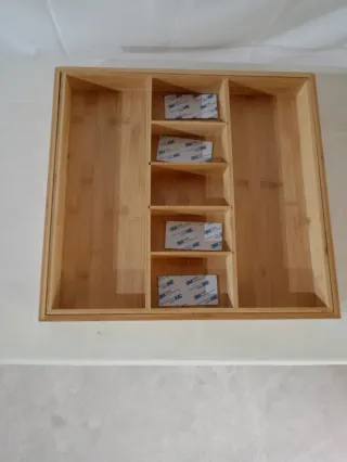 ORGANIZZATORE PER PIATTI IN LEGNO