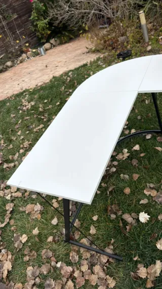 Escritorio Gaming L-Shape Blanco y patas en Negro