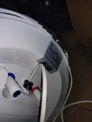 Termo Eléctrico Ariston Lydos Wifi 100L