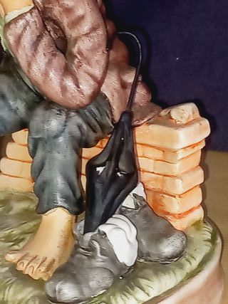 Escultura Capodimonte - Velho Sentado