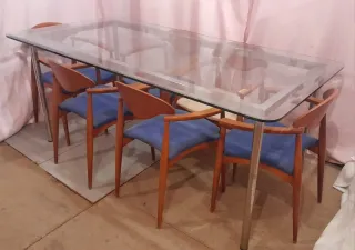 Mesa de cristal y 6 sillas