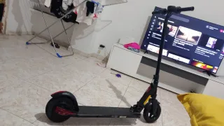 Patinete eléctrico en muy buen estado