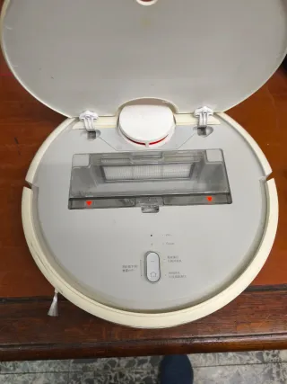Xiaomi Mi Robot Vacuum