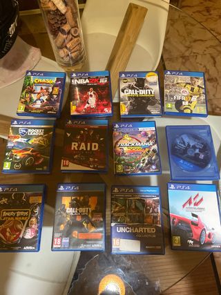 Confezione da 12 giochi PS4 (PlayStation 4)
