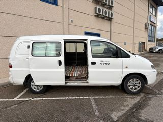 Hyundai H-1 2005