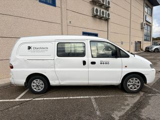 Hyundai H-1 2005