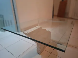 Mesa de centro cristal, piedra y metacrilato