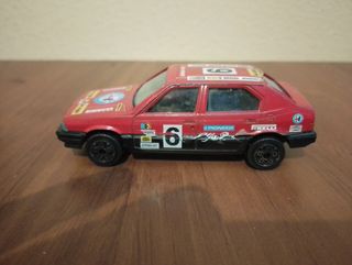 Alfa Romeo 33 Burago 1/43