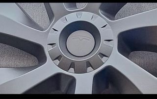 4 Tapacubos Tesla Negro Mate,como nuevos