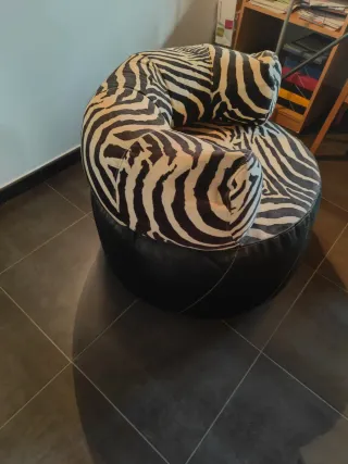 Puff con estampado de cebra