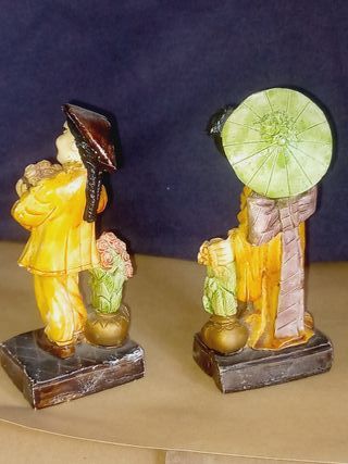 Estatuetas Cinesina e Gheisa Japonesas