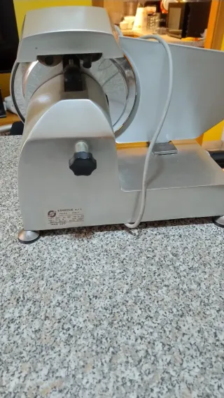 Affettatrice professionale