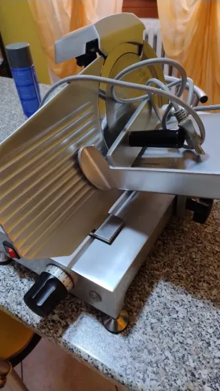 Affettatrice professionale