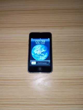 iPod Touch Apple Plata 8g.