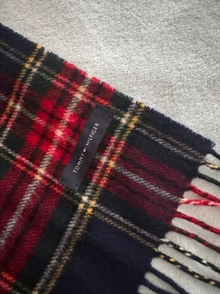 Bufanda Tommy Hilfiger cuadros lana