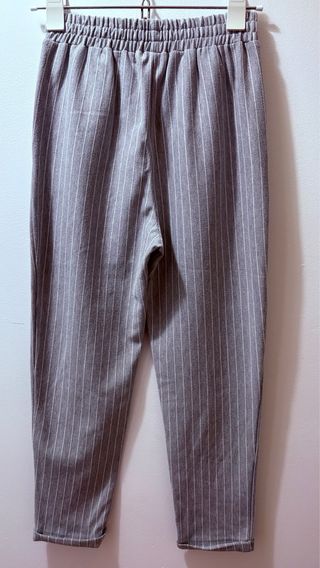 Pantalón gris rayas diplomáticas