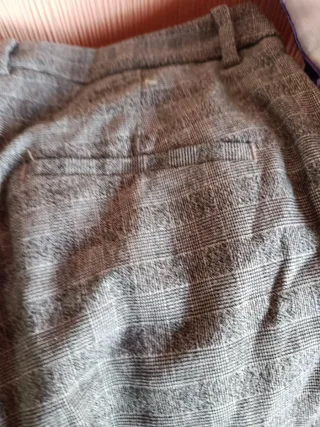 Pantalón cuadros gris talla 40
