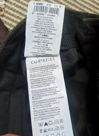 Dos pantalones de vestir talla 44