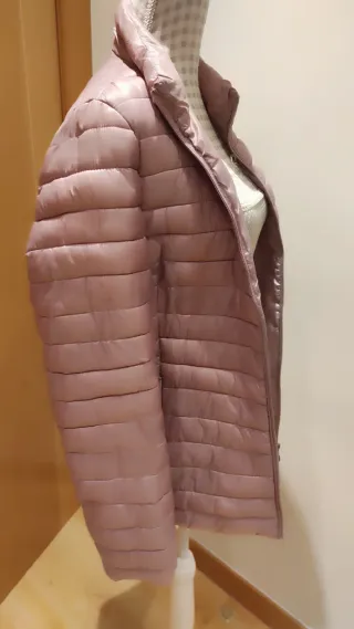 Anorak acolchado rosa suave