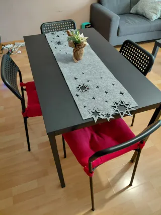 Mesa SANDSBERG 110x67 + 4 Sillas ADDE