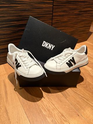 Deportivas DKNY Blancas Unisex Sin Uso