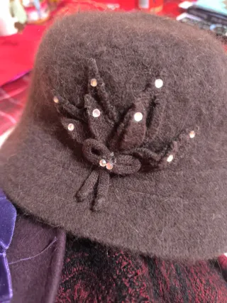 3 Cappelli di Feltro Donna. Molto belli.