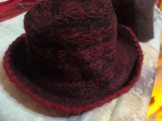 3 Cappelli di Feltro Donna. Molto belli.