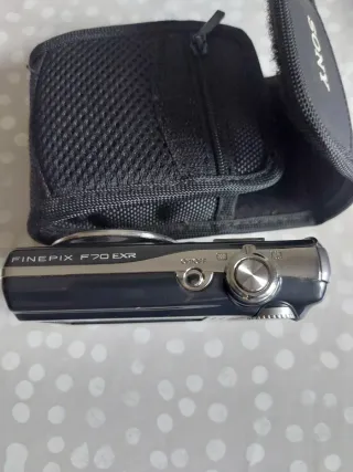 Cámara Fujifilm Finepix F70 EXR 10x Zoom