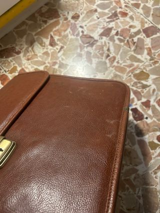 24 ore vera pelle anni '70, con chiave; mai usata