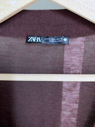 Cardigan ZARA 100% lana, cruzado con botones