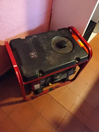 Generador Eléctrico 7.8