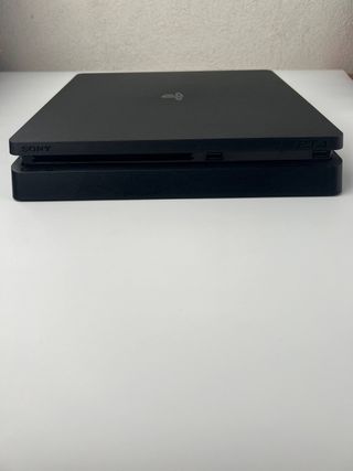Playstation 4 Slim 1TB Nera - Software 10.01