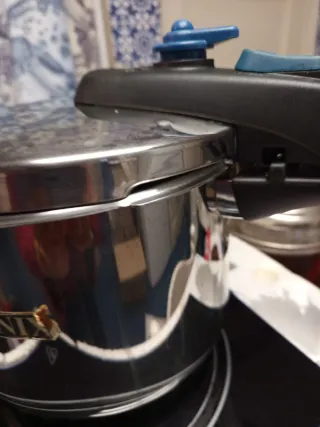 Olla a presión Monix