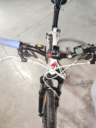 Bicicleta Specialized Hardrock Taglia M Bianca