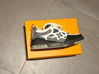 Scarpe Louis Vuitton Grigio/Bianco Tg.