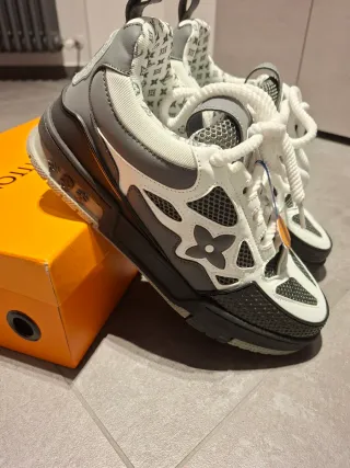 Scarpe Louis Vuitton Grigio/Bianco Tg.