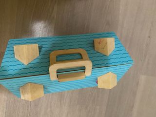 Casita de muñecas de madera