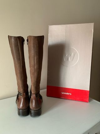 Botas altas Wonders piel marrón T-39
