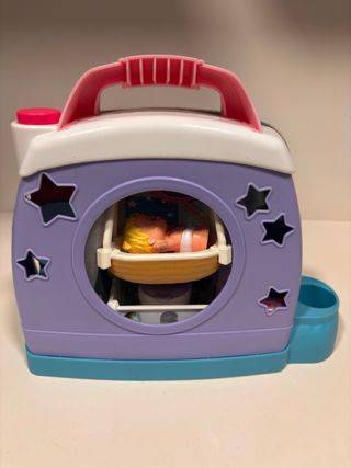 Guardería Fisher-Price con figuras