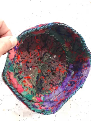 Sombrero pakistaní artesanal