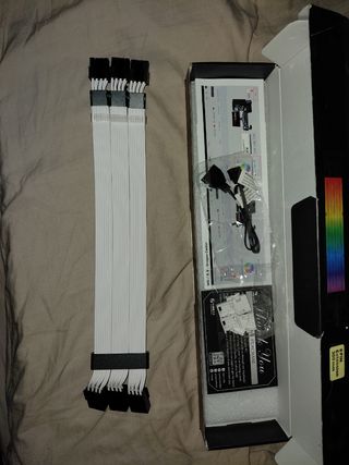 Lian Li Strimer Plus V2 3x8 pines RGB