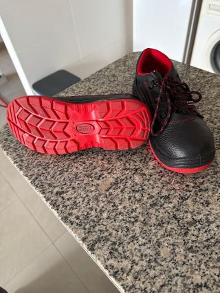 Zapatos de seguridad TOTAL PRODUCTION Talla 38