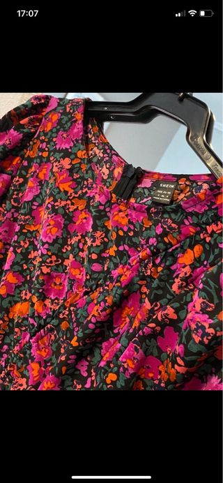 Vestido estampado floral manga larga