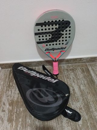 Pala de pádel Bullpadel Flow Hybrid Fiber