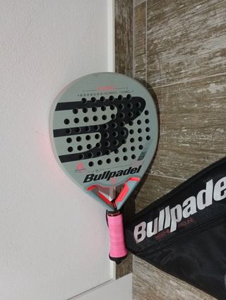 Pala de pádel Bullpadel Flow Hybrid Fiber