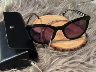 Gafas de Sol Carolina Herrera Negras y Blancas